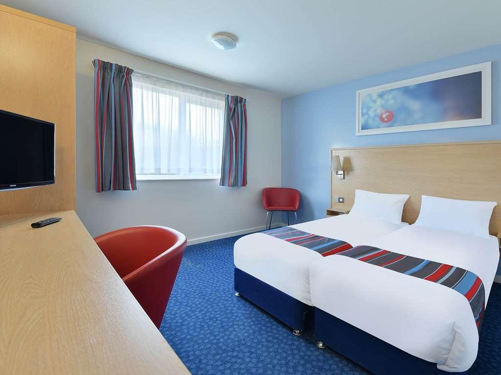 Travelodge Yeovil Podimore Ilchester Стая снимка