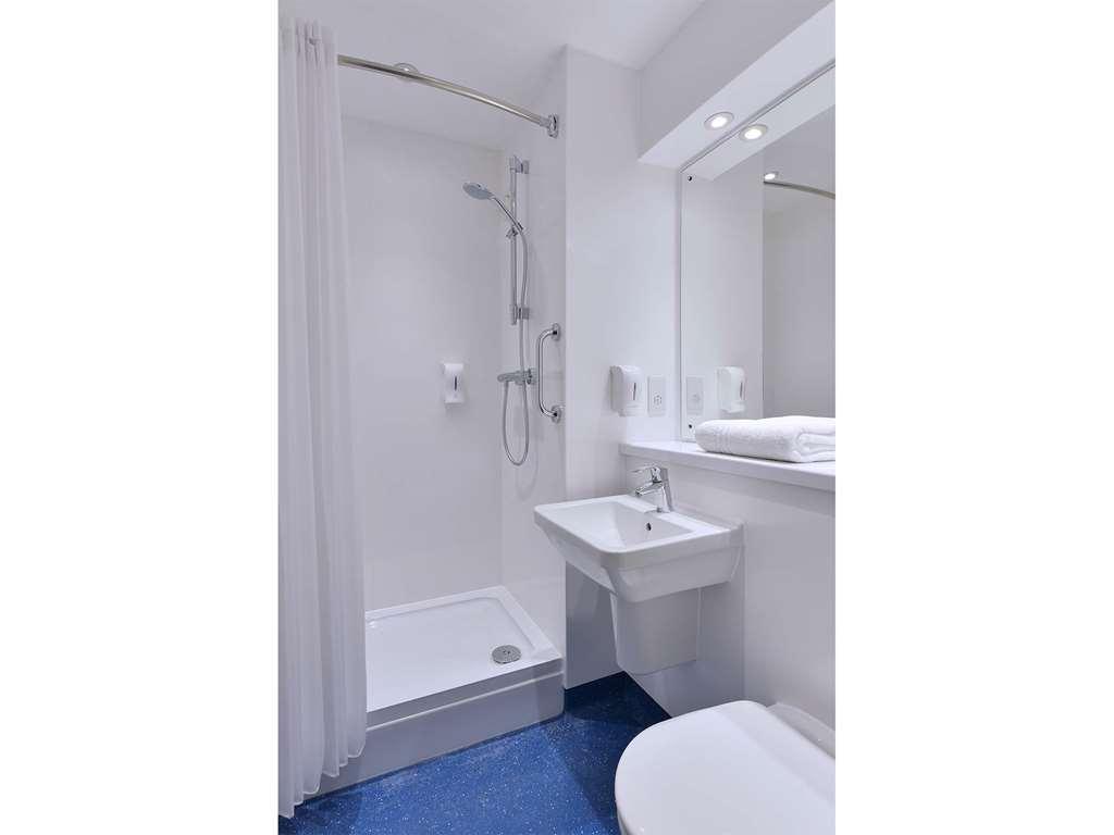 Travelodge Yeovil Podimore Ilchester Стая снимка