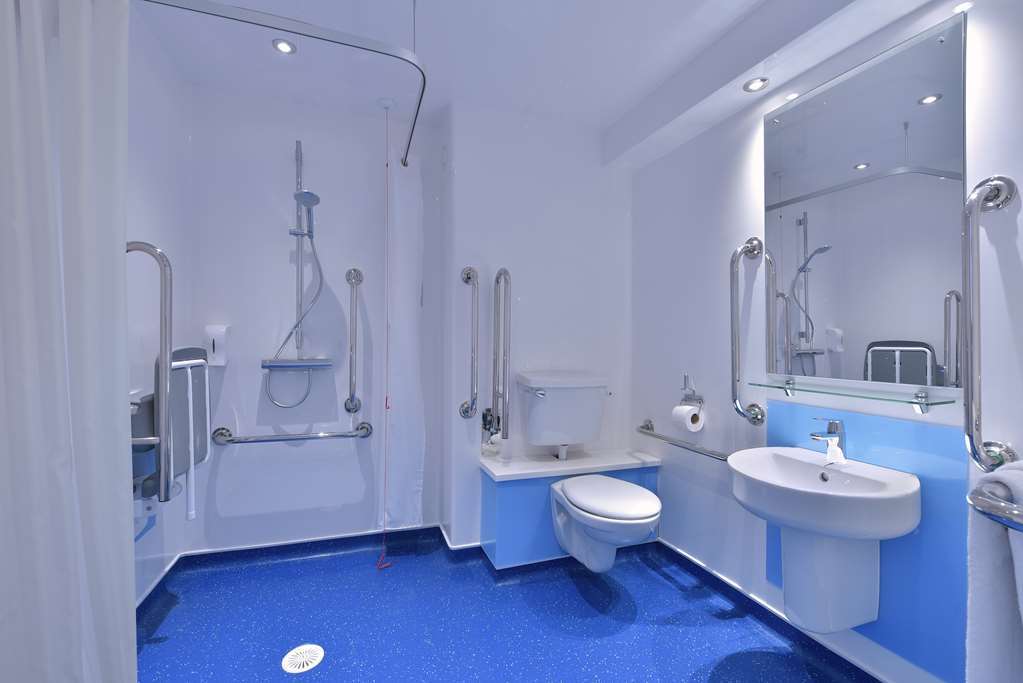 Travelodge Yeovil Podimore Ilchester Стая снимка